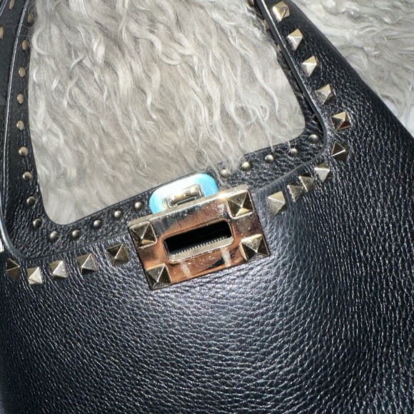 Valentino Garavani Rockstud Hobo Bag Flip Lock - Picture 9 of 14